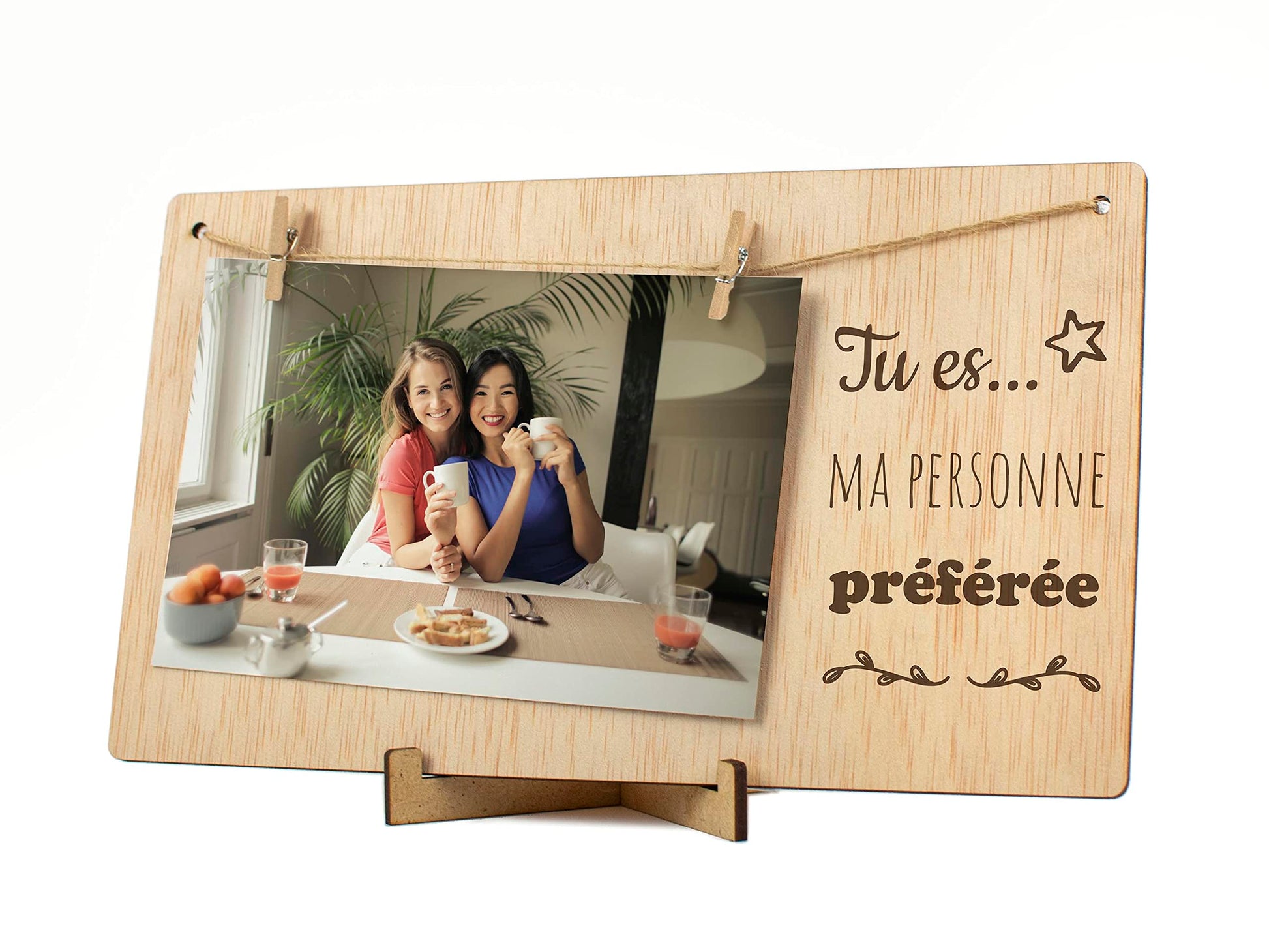 CONTRAXT Cadre album photo Saint Valentin. Cadre support tableau porte cadeaux détails idées originales bonne saint valentin amoureux pele mele photo mural corde pince bois Homme Femme (Couples FR)