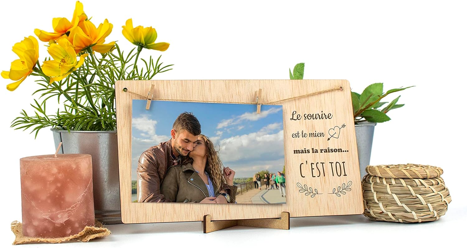 CONTRAXT Cadre album photo Saint Valentin. Cadre support tableau porte cadeaux détails idées originales bonne saint valentin amoureux pele mele photo mural corde pince bois Homme Femme (Couples FR)