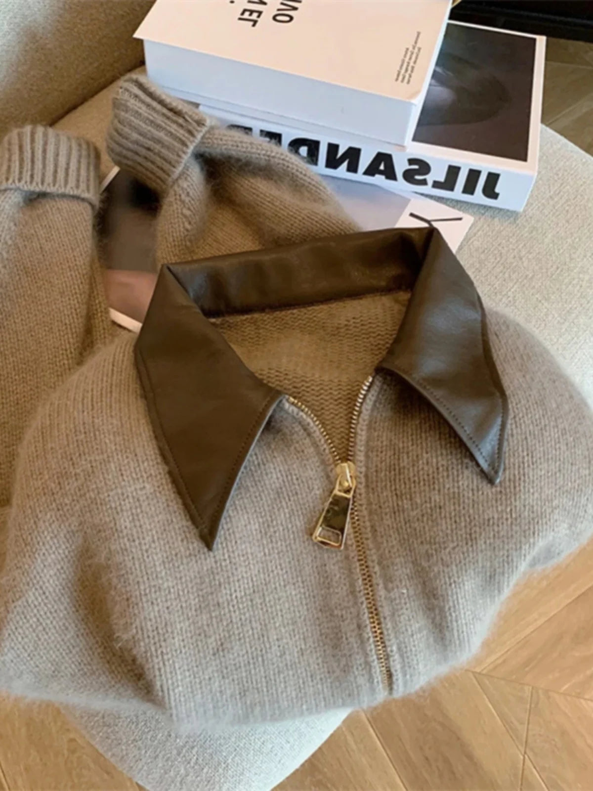 Pull en tricot à col en cuir épissé pour femme, cardigan à double fermeture éclair, manches longues, streetwear vintage doux, mode automne et hiver, nouveau